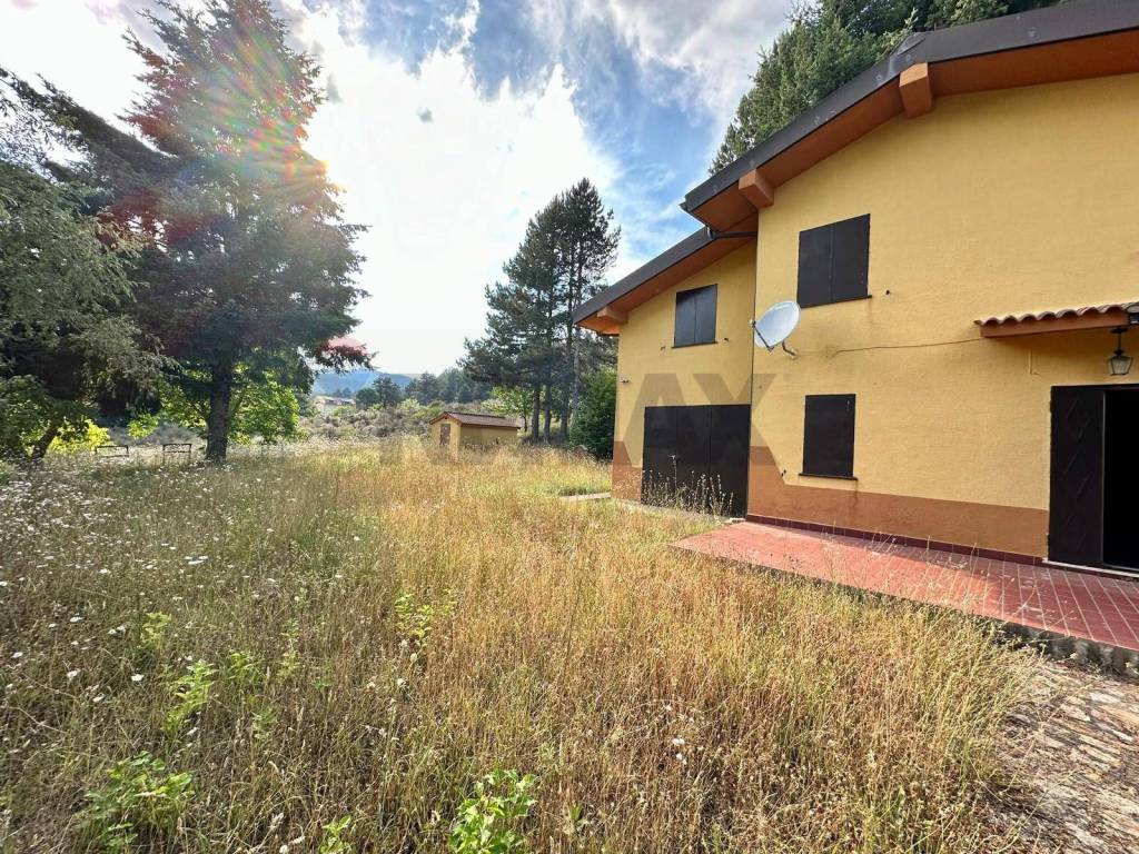 Villa a San giovanni in fiore in contrada agnarella - Foto 2