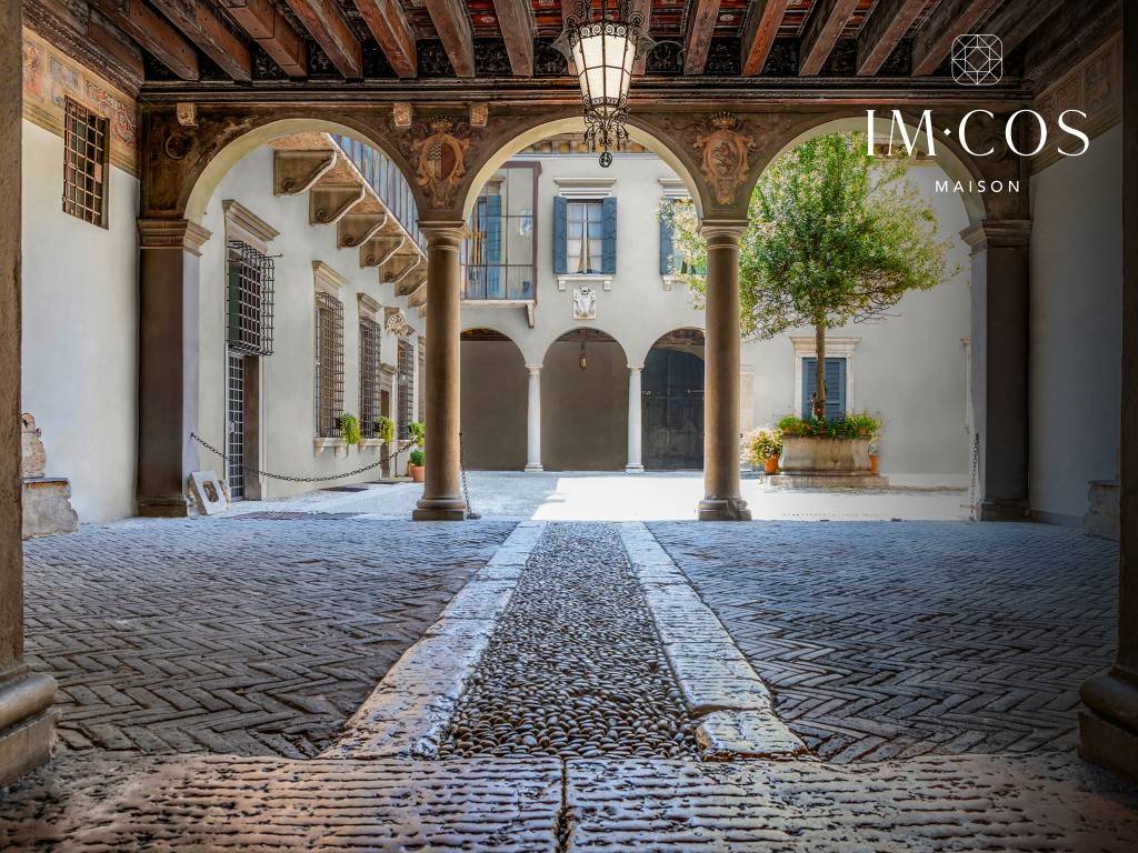 Appartamento a Verona in Via Duomo, 15 - Foto 4