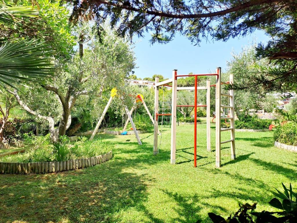 Appartamento a Castiglione della pescaia in Viale Toscana - Foto 2