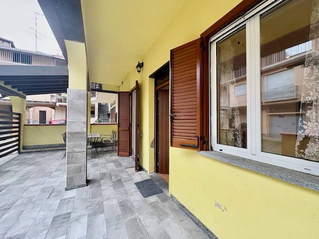 Casa indipendente a Galliate in Via Canonico Diana, 38 - Foto 2