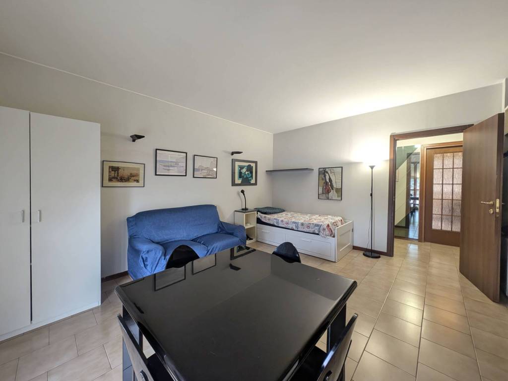 Appartamento a Cologno monzese in Viale Giosuè Carducci, 4 - Foto 3