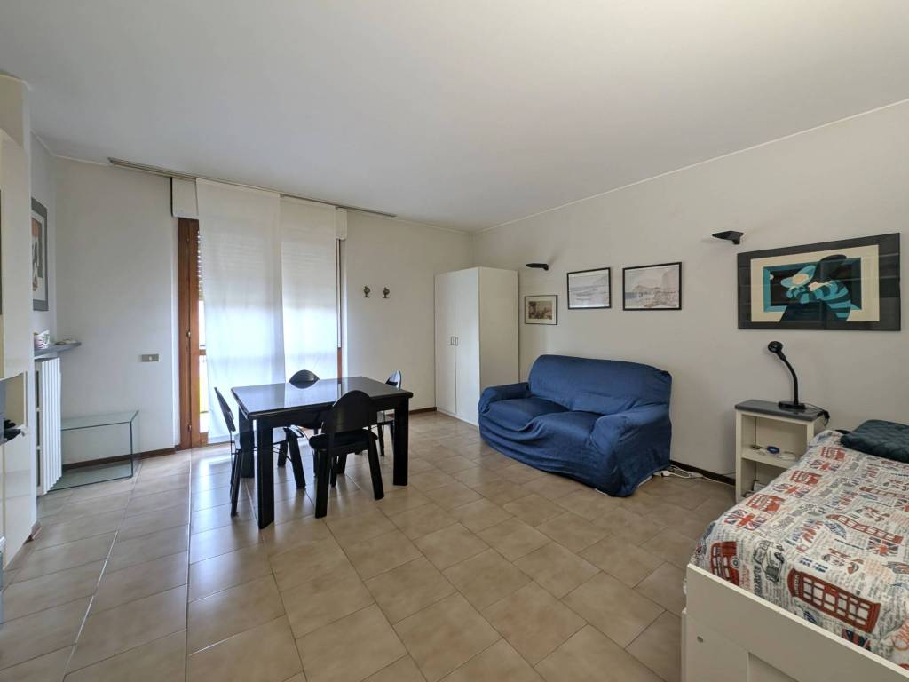 Appartamento a Cologno monzese in Viale Giosuè Carducci, 4 - Foto 4