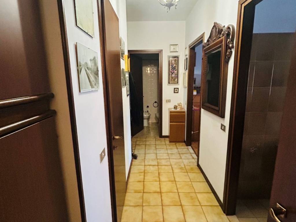 Appartamento a Buccinasco in Via Vittorio Emanuele II, 21 - Foto 5