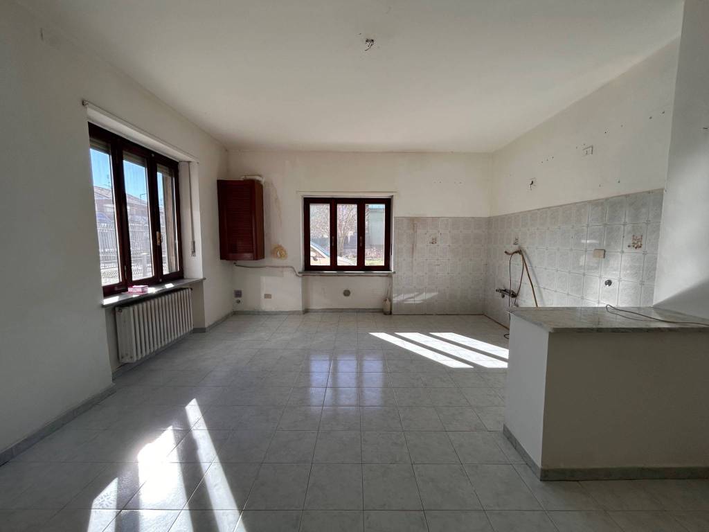 Appartamento a Carignano in Via Silvio Pellico, 102 - Foto 2