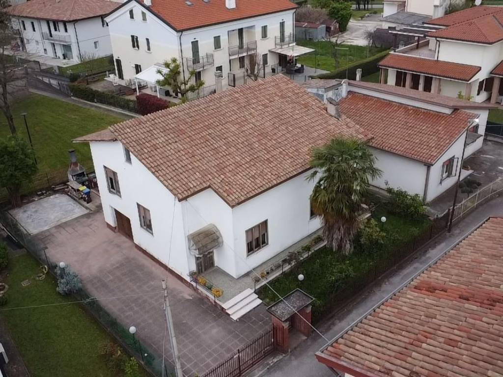 Villa a Mira in Via Lago di Garda, 6 - Foto 3