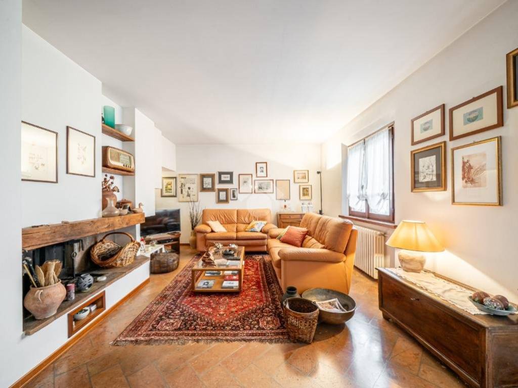 Villa a Vezzano sul crostolo in Via Roma Sud - Foto 2