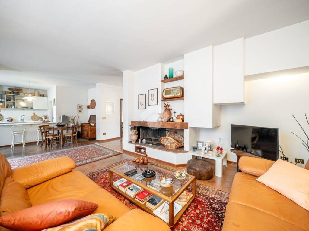 Villa a Vezzano sul crostolo in Via Roma Sud - Foto 4