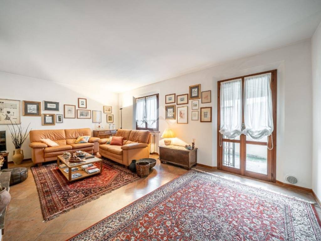 Villa a Vezzano sul crostolo in Via Roma Sud - Foto 5