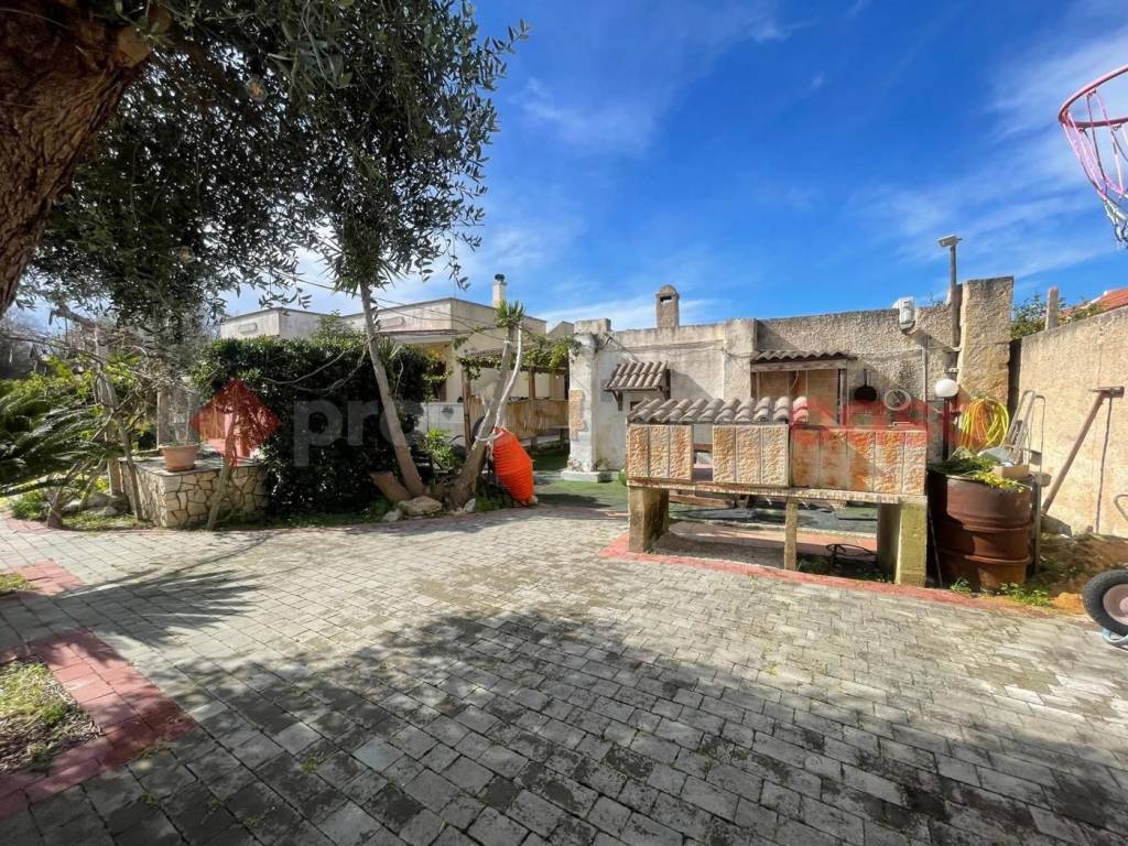 Villa a Pulsano in VIALE DEI ROMANI, 6 - Foto 5