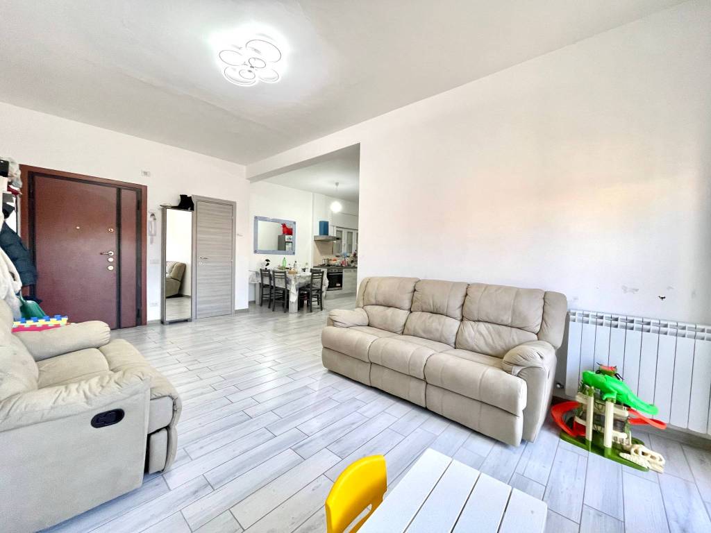 Appartamento a Ladispoli in Via Napoli - Foto 2