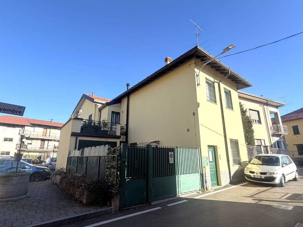 Appartamento a Rovello porro in Via 4 Novembre, 1 - Foto 4