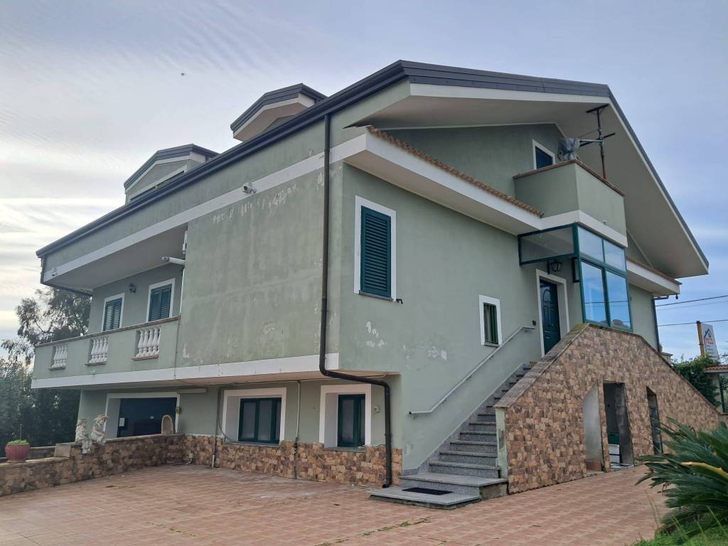 Villa a Sellia marina in Viale Calabricata - Foto 3