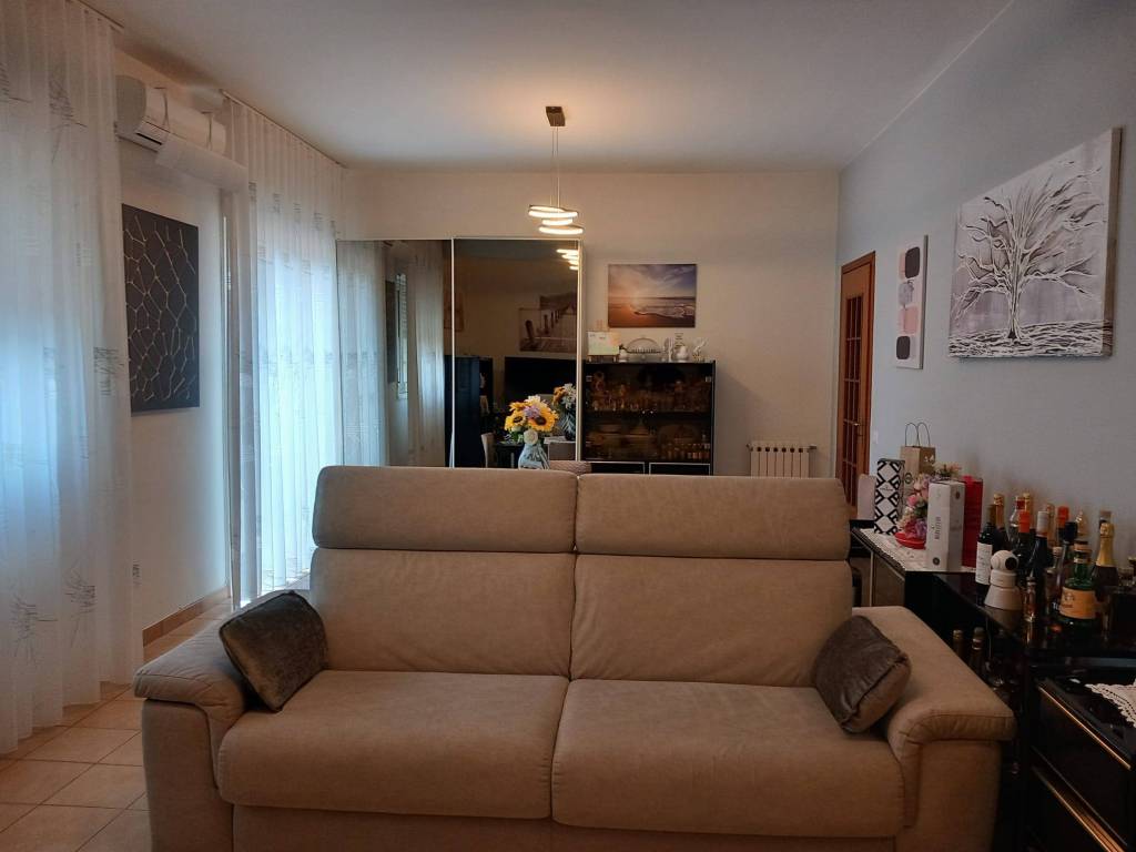 Appartamento a San giovanni la punta in Via Santissimo Crocifisso, 5 - Foto 5