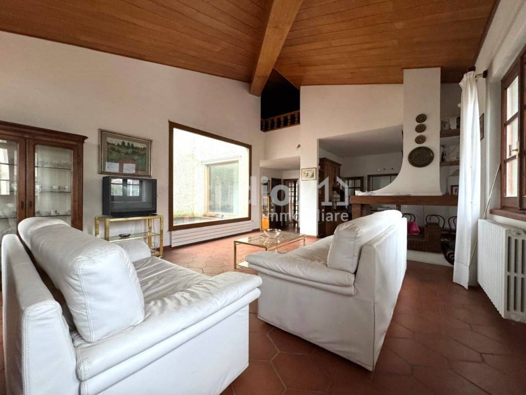 Villa a Reggello in VIA NICOLA SACCO - Foto 4