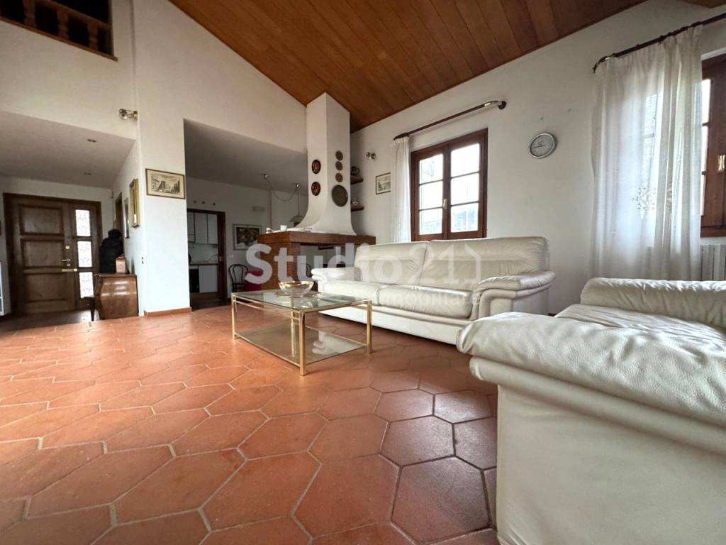 Villa a Reggello in VIA NICOLA SACCO - Foto 5