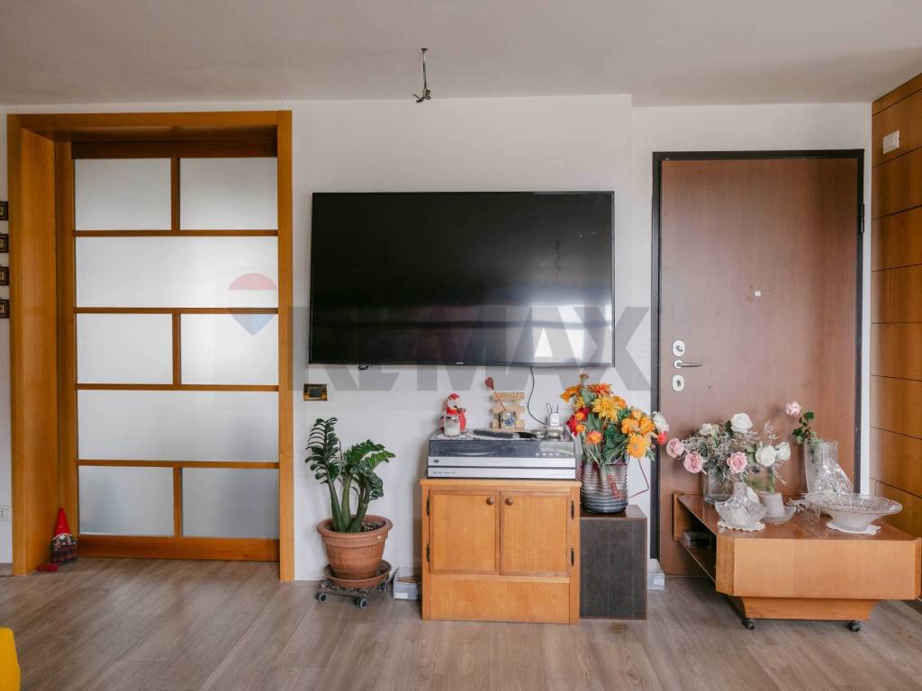 Appartamento a Como in VIA ALEBBIO, 11 - Foto 3