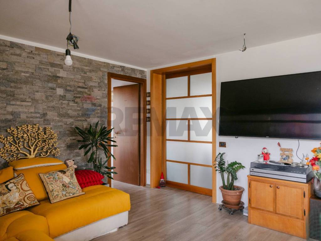 Appartamento a Como in VIA ALEBBIO, 11 - Foto 4