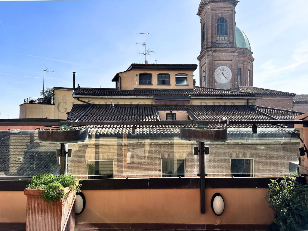 Attico / mansarda a Bologna in Via Luigi Zamboni, 4 - Foto 2