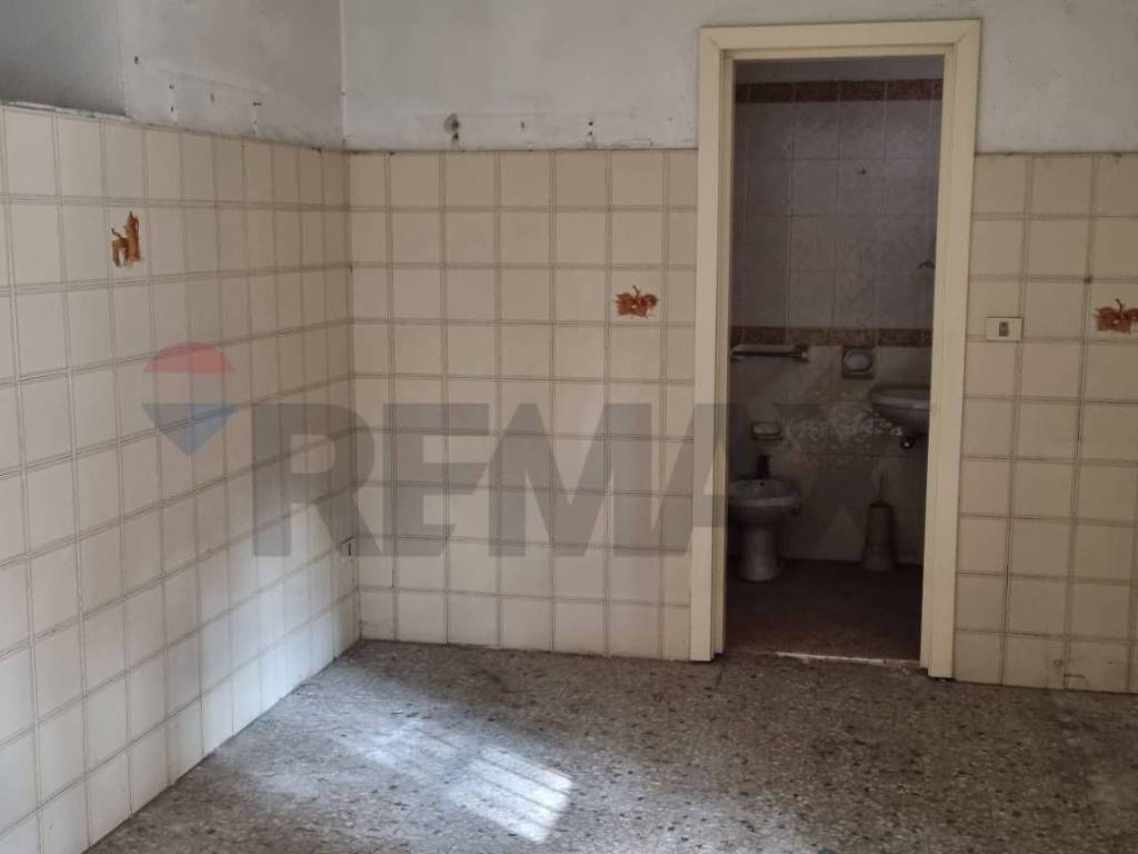 Casa indipendente a Paternò in Piazza del Ficus, 5 - Foto 2