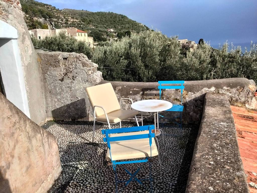 Casa indipendente a Finale ligure in Località Giardino-Varigotti - Foto 3