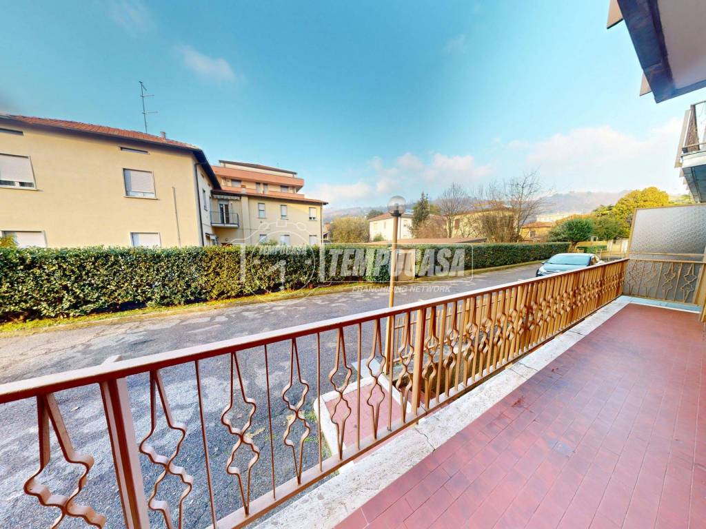 Appartamento a Como in Via Giuseppe Grilloni 15 - Foto 5