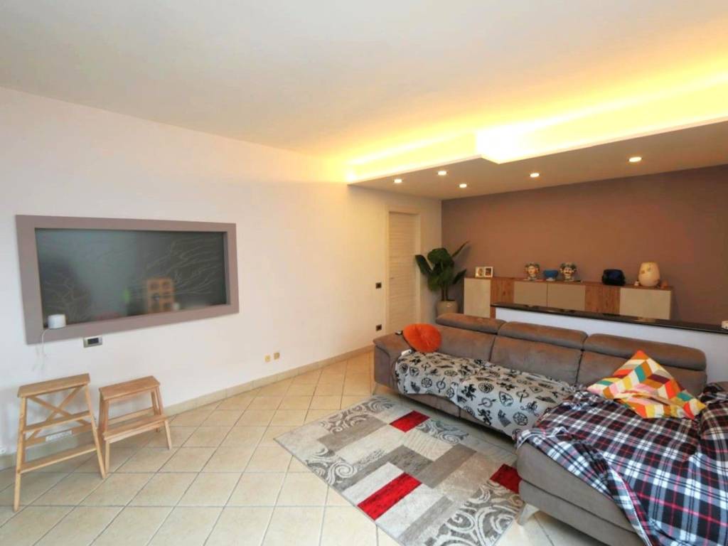 Villa a Canegrate in Via Venezia - Foto 2