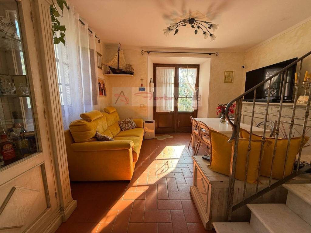 Casa indipendente a Seravezza in Via Serra, 12 - Foto 5