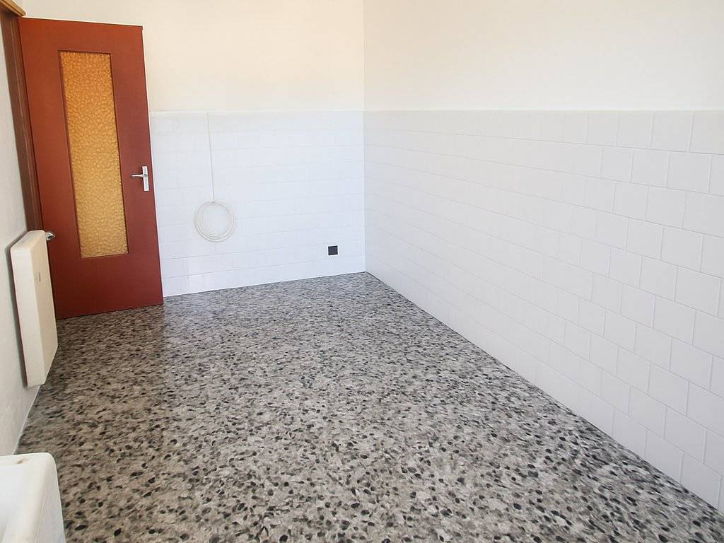 Appartamento a Imperia in Via Tommaso Schiva, 52 - Foto 3