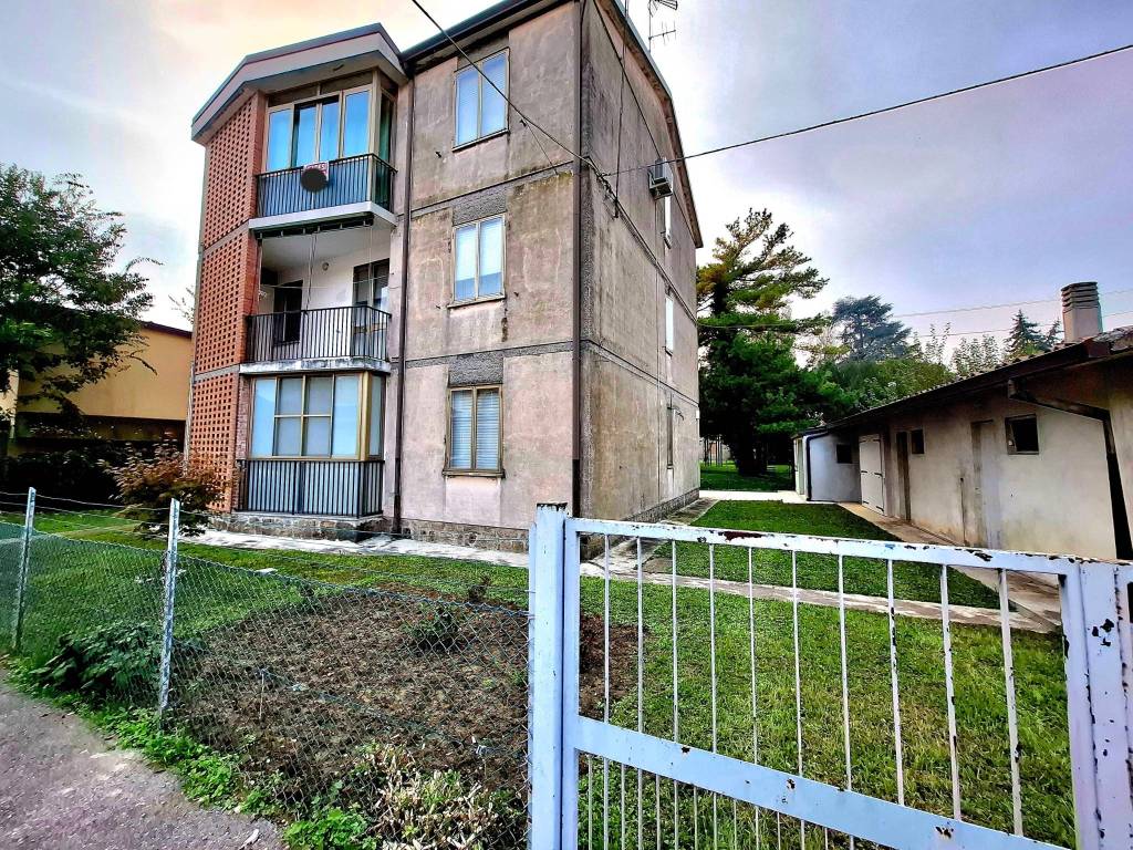 Appartamento a Rovigo in Via Giuseppe Mazzini, 7 - Foto 2