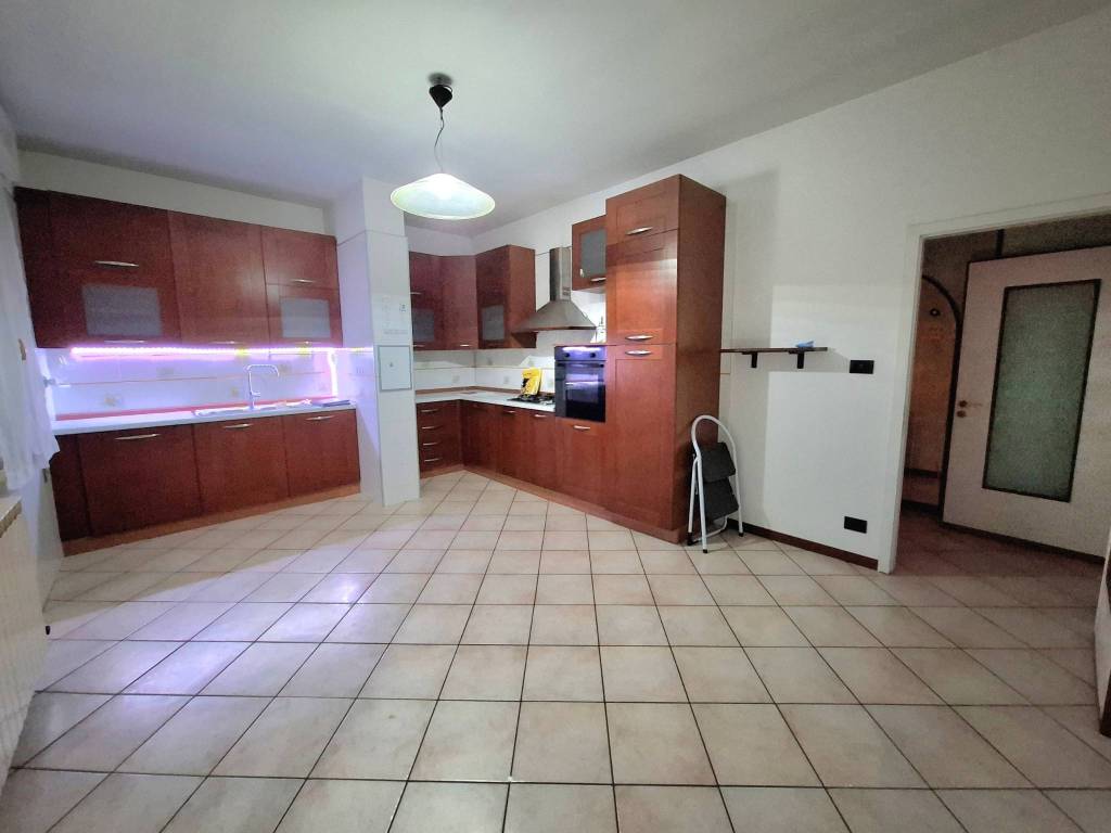 Appartamento a Rovigo in Via Giuseppe Mazzini, 7 - Foto 5