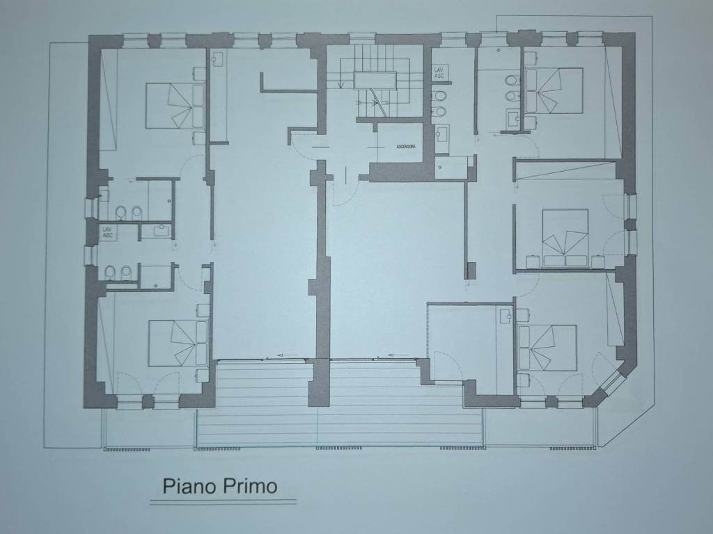 Appartamento a Rovigo in Viale Regina Margherita, 31 - Foto 2