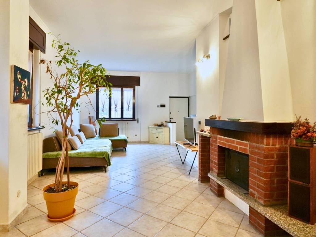 Villa a Rozzano in Via Valleambrosia - Foto 2
