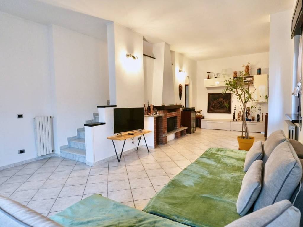 Villa a Rozzano in Via Valleambrosia - Foto 4