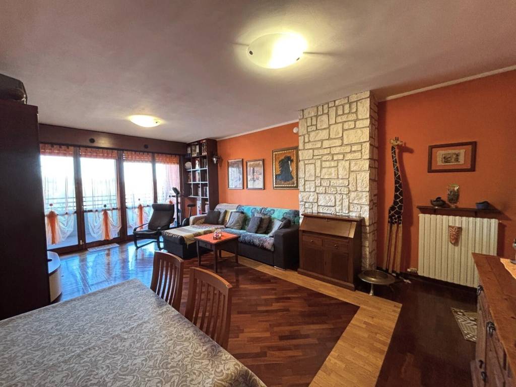Appartamento a Limbiate in Via Monte Sabotino - Foto 4