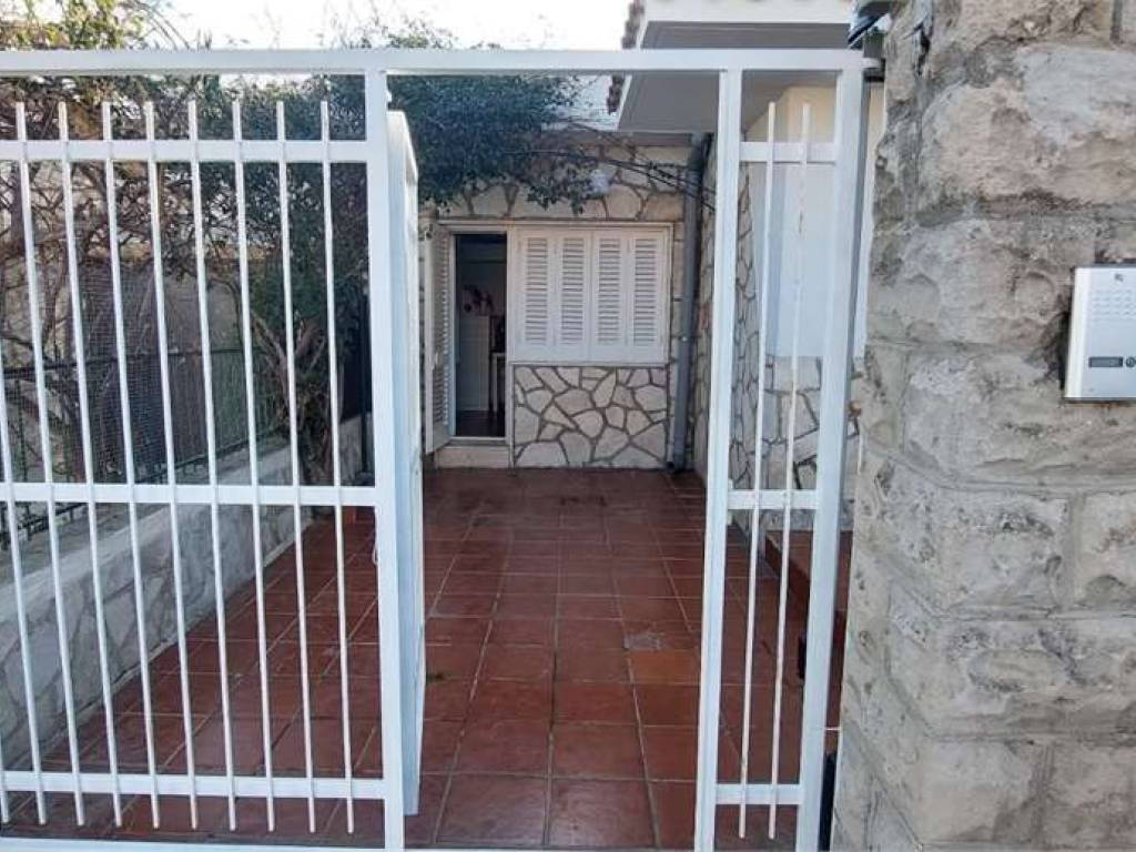 Villa a Bari in VIALE DEL PINO, 25 - Foto 3