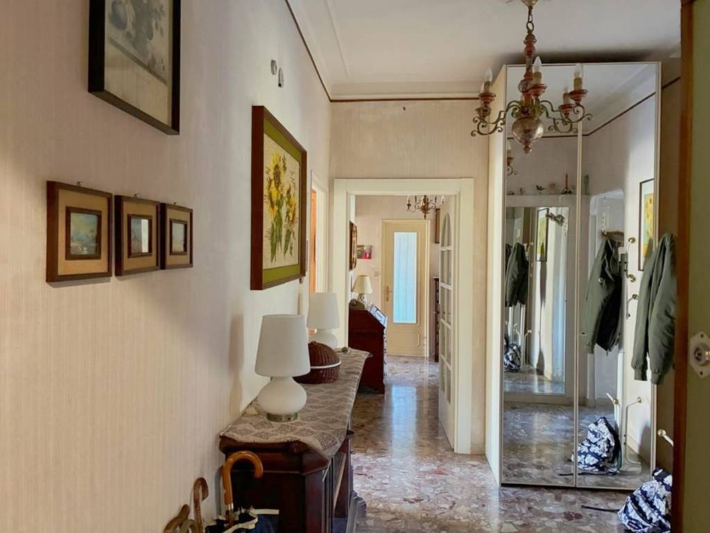 Appartamento a Genova in Piazzale dei Glicini - Foto 4