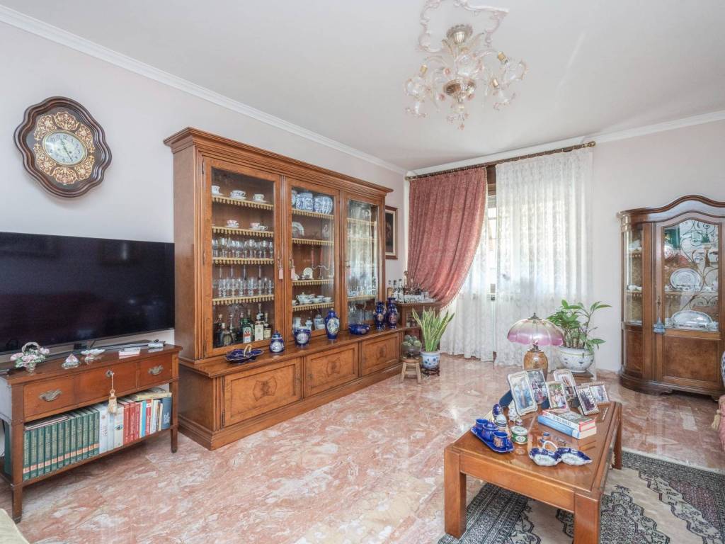 Appartamento a Torino in Via Courmayeur, 4 - Foto 2