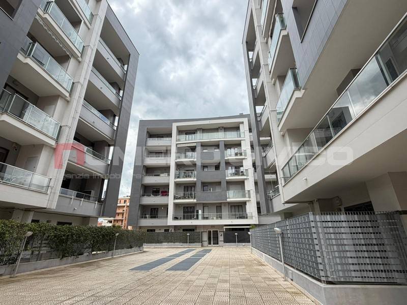 Appartamento a Foggia in Viale Lussemburgo - Foto 2