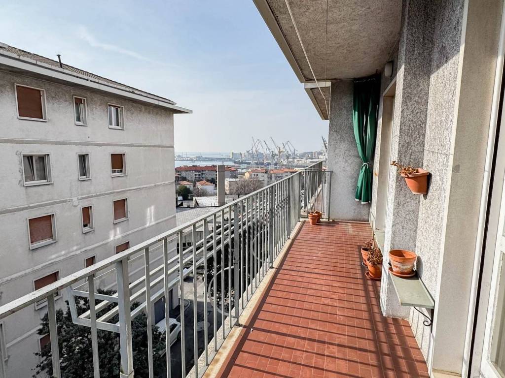 Appartamento a Trieste in Via San Benedetto, 16 - Foto 2