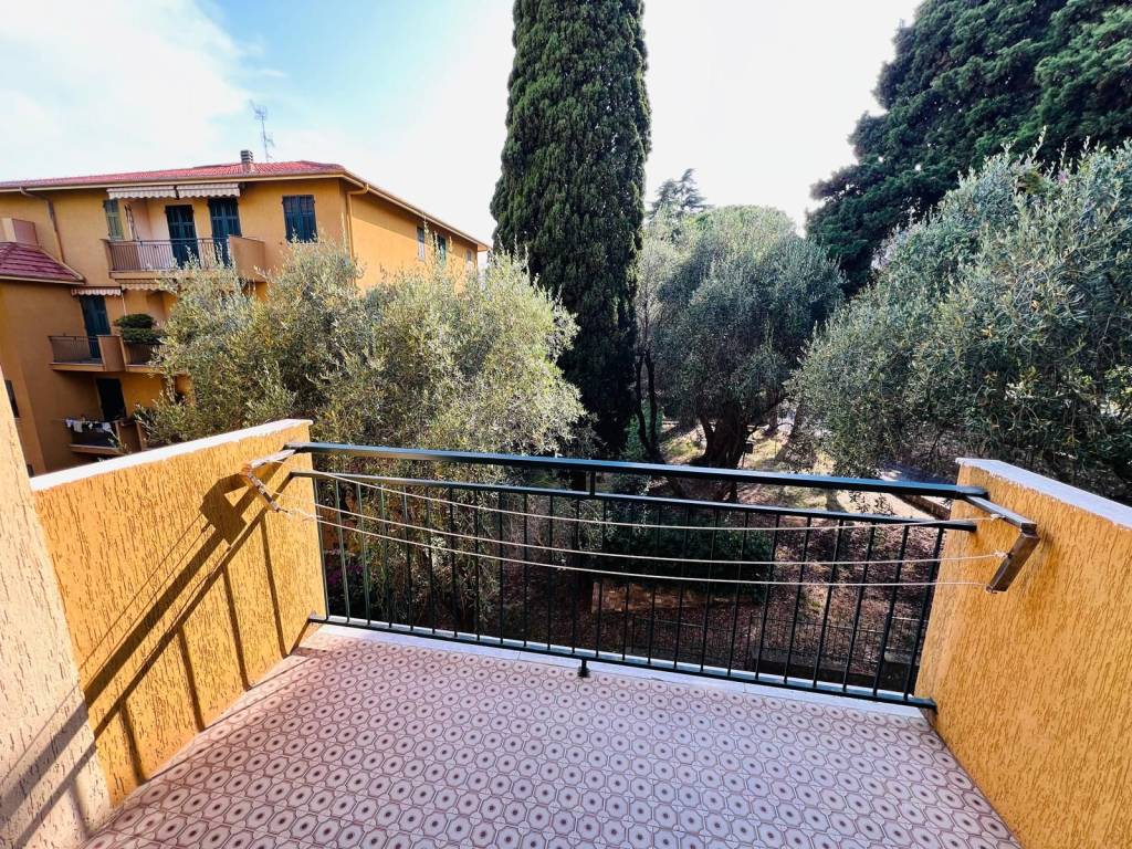 Appartamento a San bartolomeo al mare in Via Guglielmo Marconi, 9 - Foto 2