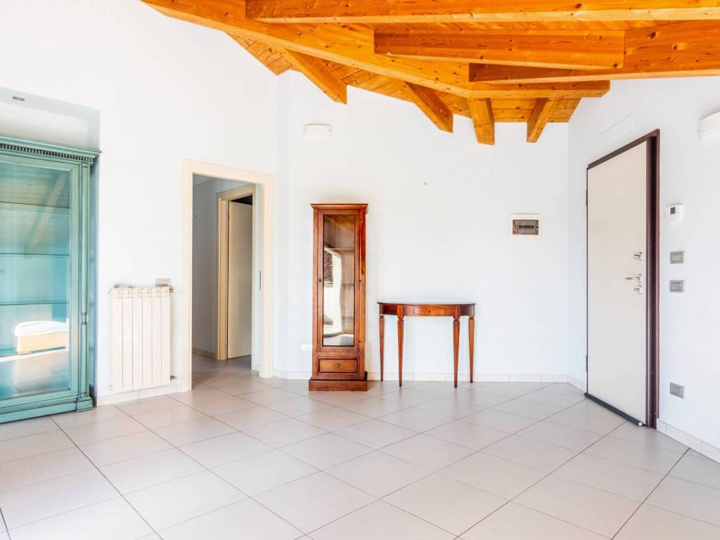 Appartamento a Giussano in Via Montello - Foto 5