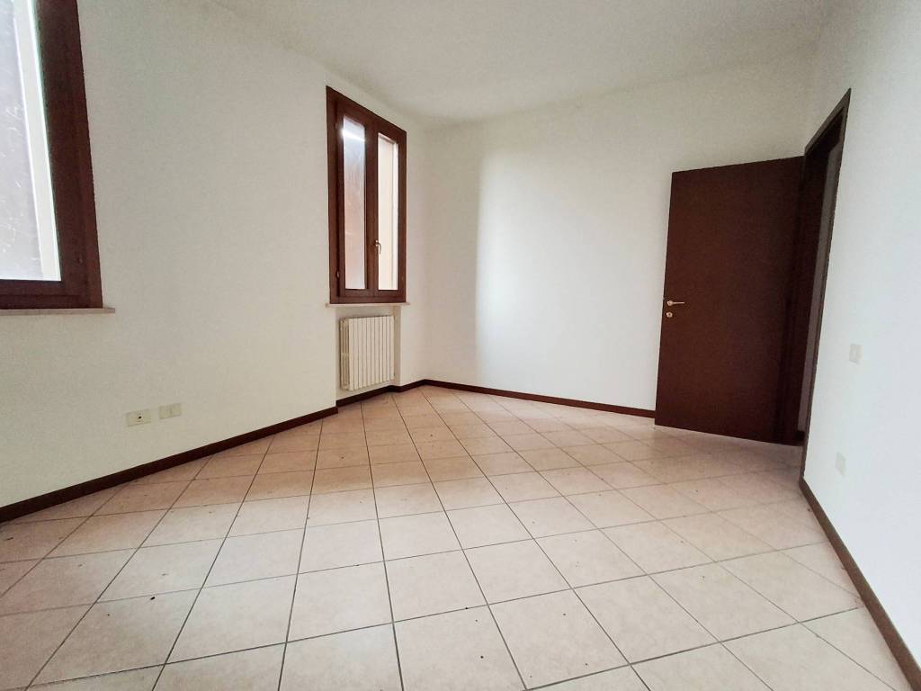 Appartamento a Villimpenta in Via Bassa - Foto 2