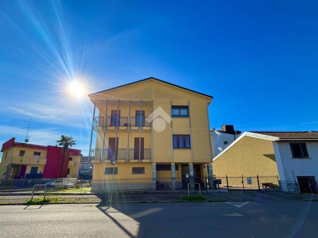 Villa a Novara in Str. Biandrate, 11 - Foto 3