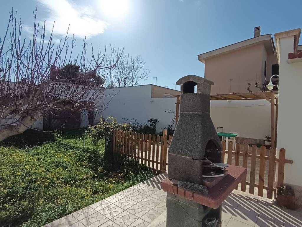 Villa a Taranto in Via del Faro, 77 - Foto 2