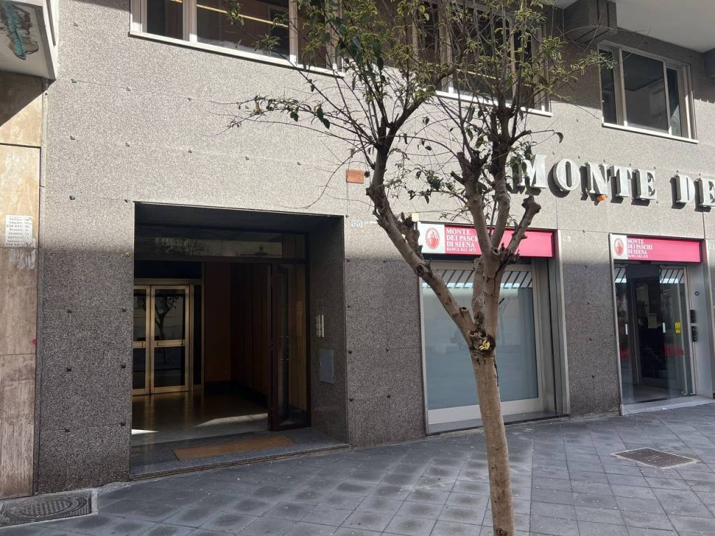 Immobile a Salerno in Corso Vittorio Emanuele - Foto 2