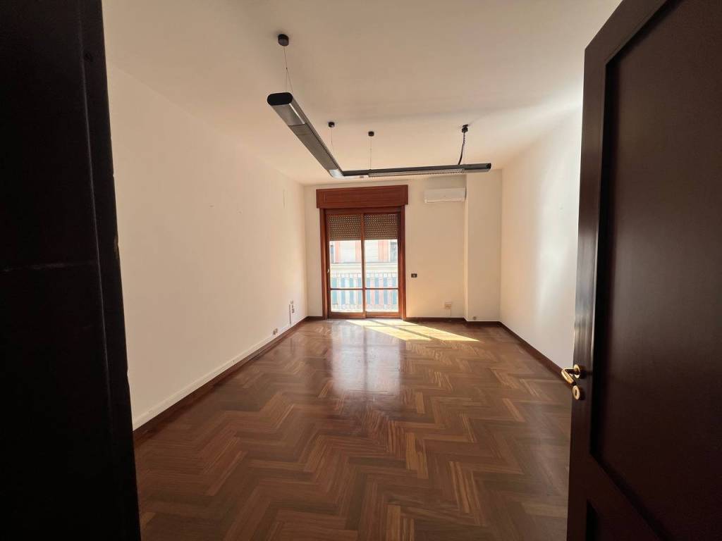 Immobile a Salerno in Corso Vittorio Emanuele - Foto 3