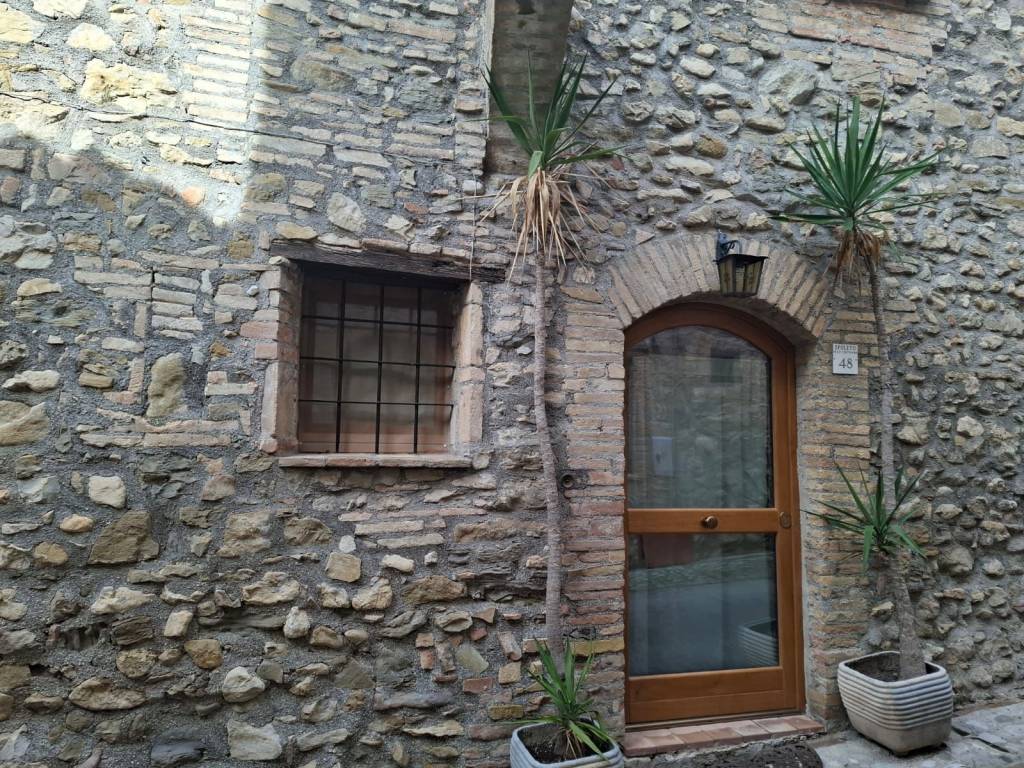 Rustico / casale a Spoleto in Frazione Uncinano - Foto 5