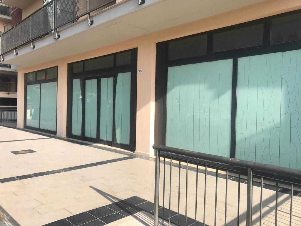 Immobile a Terni in Locale commerciale - Foto 3