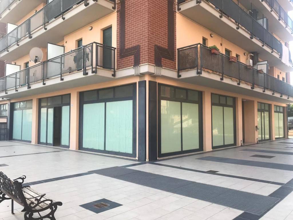 Immobile a Terni in Locale commerciale - Foto 5