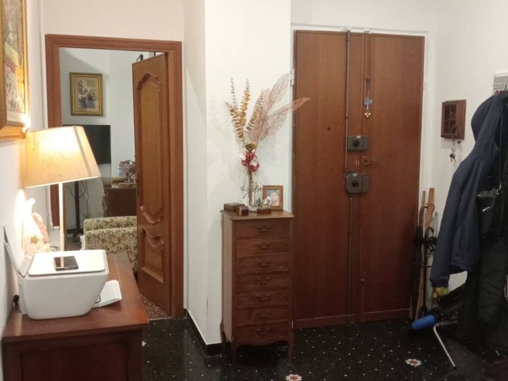 Appartamento a Genova in Via Camillo Vianson, 8 - Foto 4